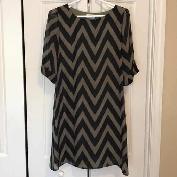 Hunter green and black chevron dress - Picture 1 of 5